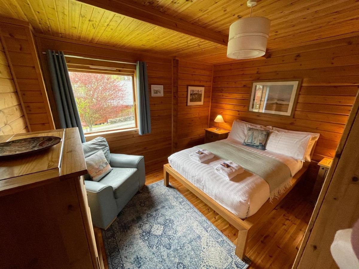 Luxury 3 Bedroom, 3 Bathroom Lodge With Hot Tub Llanbedr  Zewnętrze zdjęcie